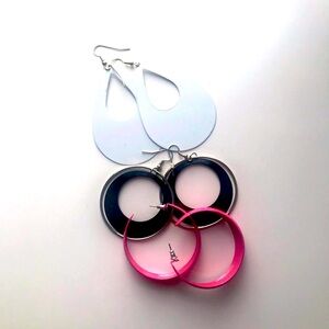 2/$29 ✦ Lot of 3 pairs Y2K Vintage Early 00s Metallic Earrings